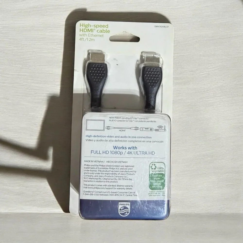Philips High-Speed HDMI Cable with Silver tone Connectors 4 ft - Picture 2 of 2